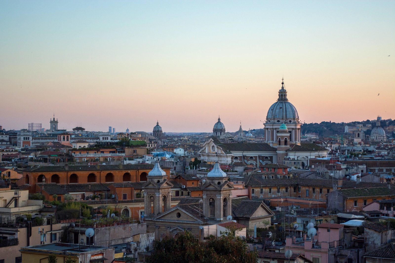 Rome at Leisure | Iconic Squares & Local Atmosphere