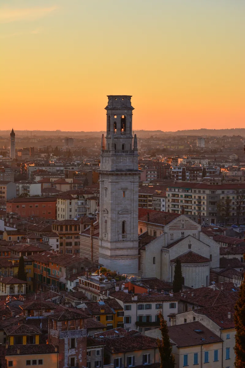 Romeo & Juliet's hometown: Lovely Verona