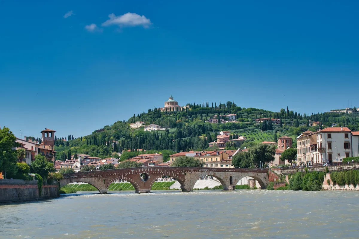 Romeo & Juliet's hometown: Lovely Verona